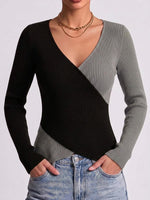 Women's Color-blocked V-neck Long-sleeve Casual Loose Knit Top