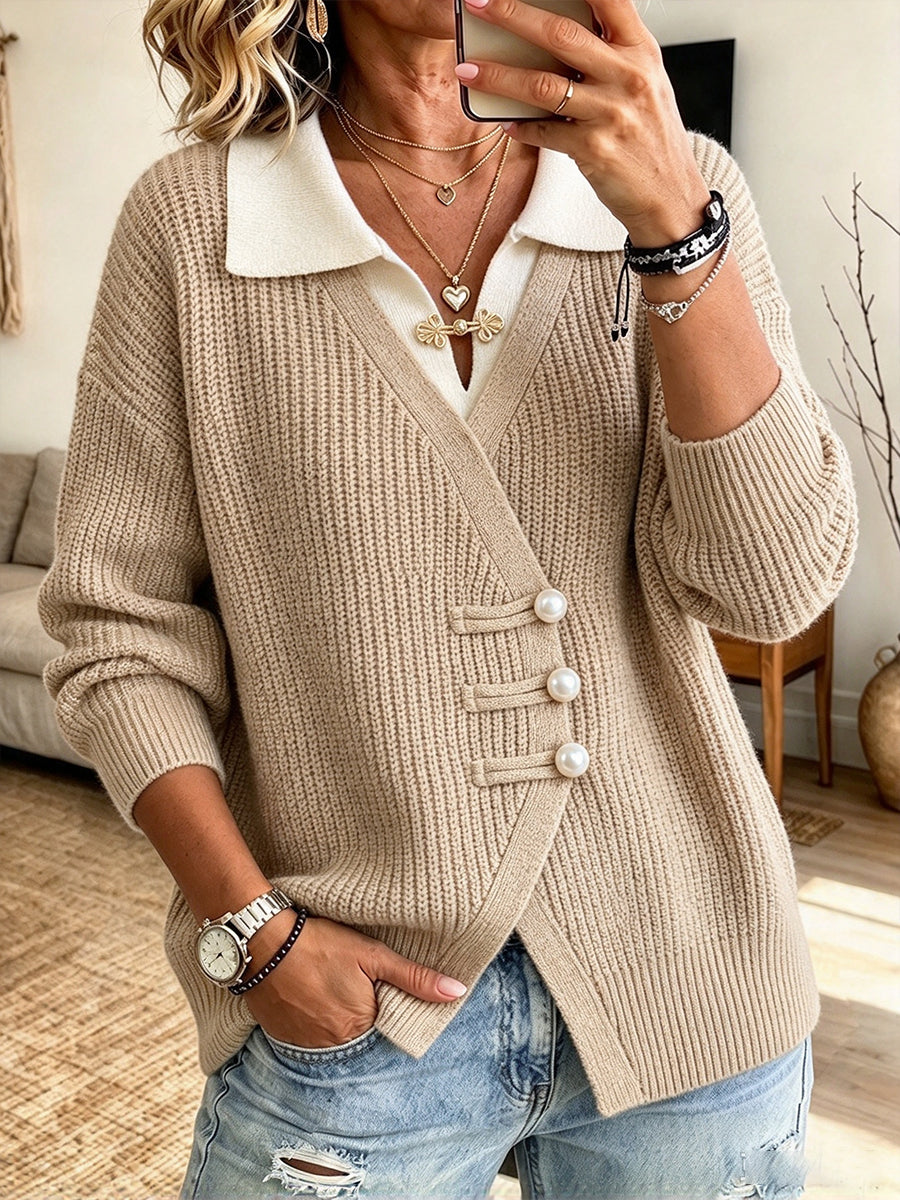 Elegant And Refined Knit Top With A Contrasting-color Collar And Traditional Chinese-style Button Closures (pankou)