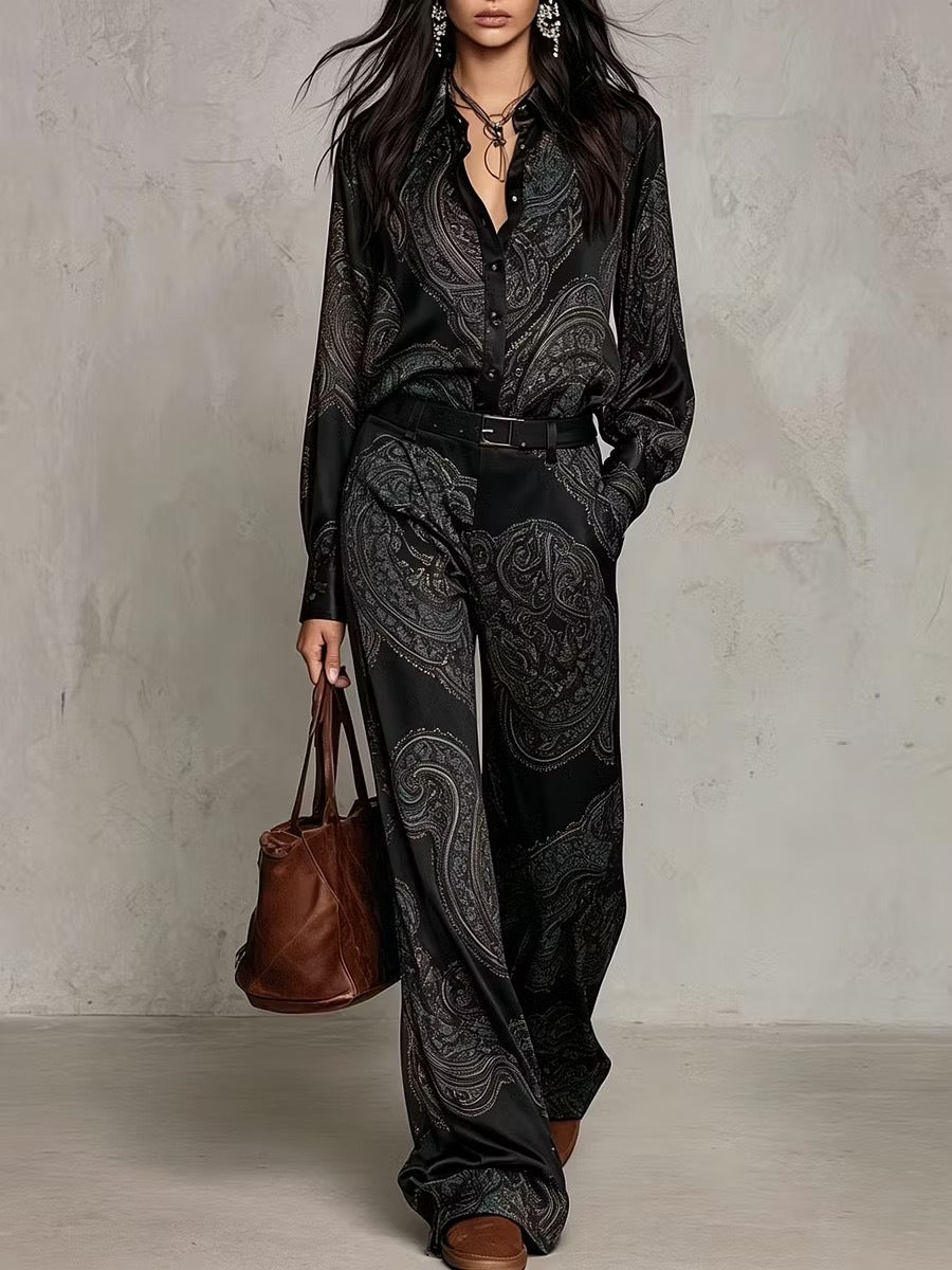 Two-piece Set Featuring A Satin Shirt And Trousers With A Vintage Paisley Print.