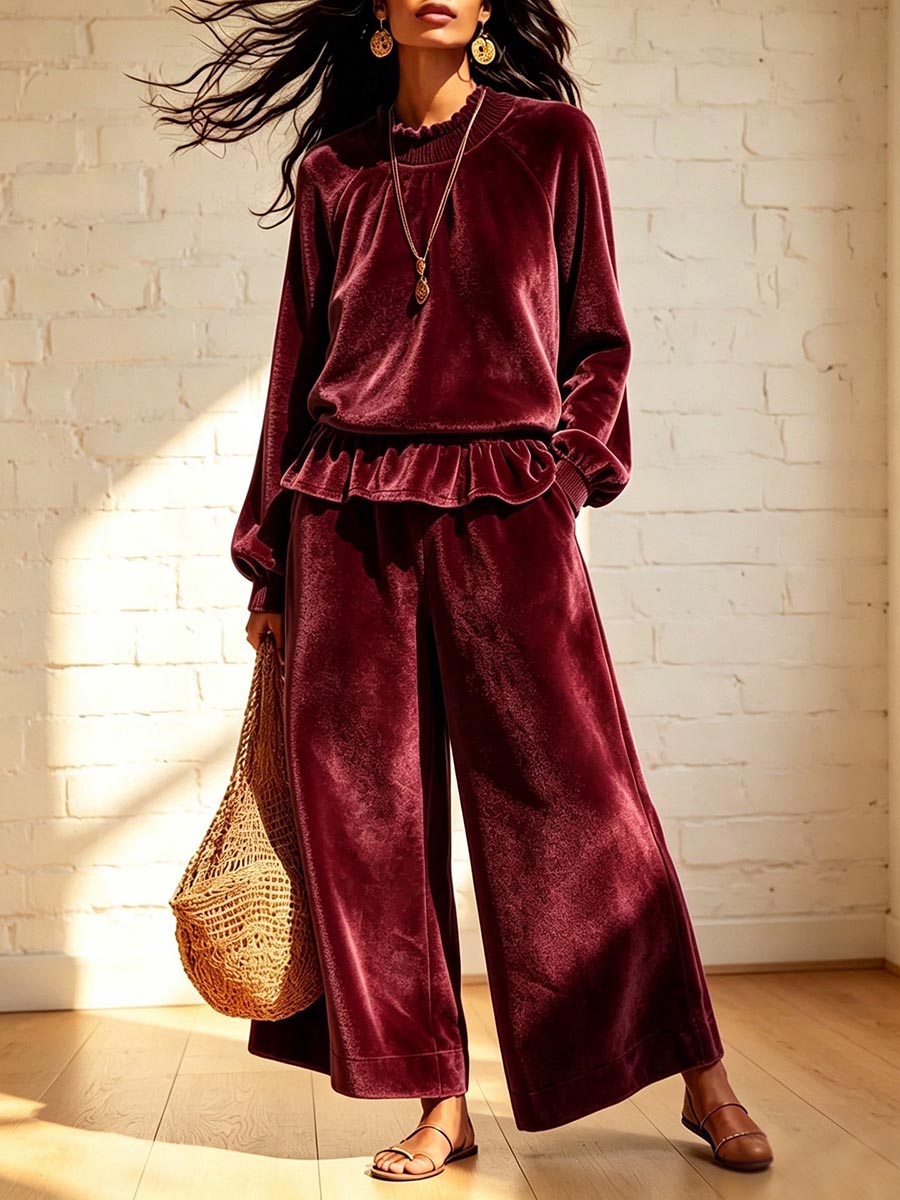 Women's Velour Two-Piece Loungewear Set with Ruffle Hem
