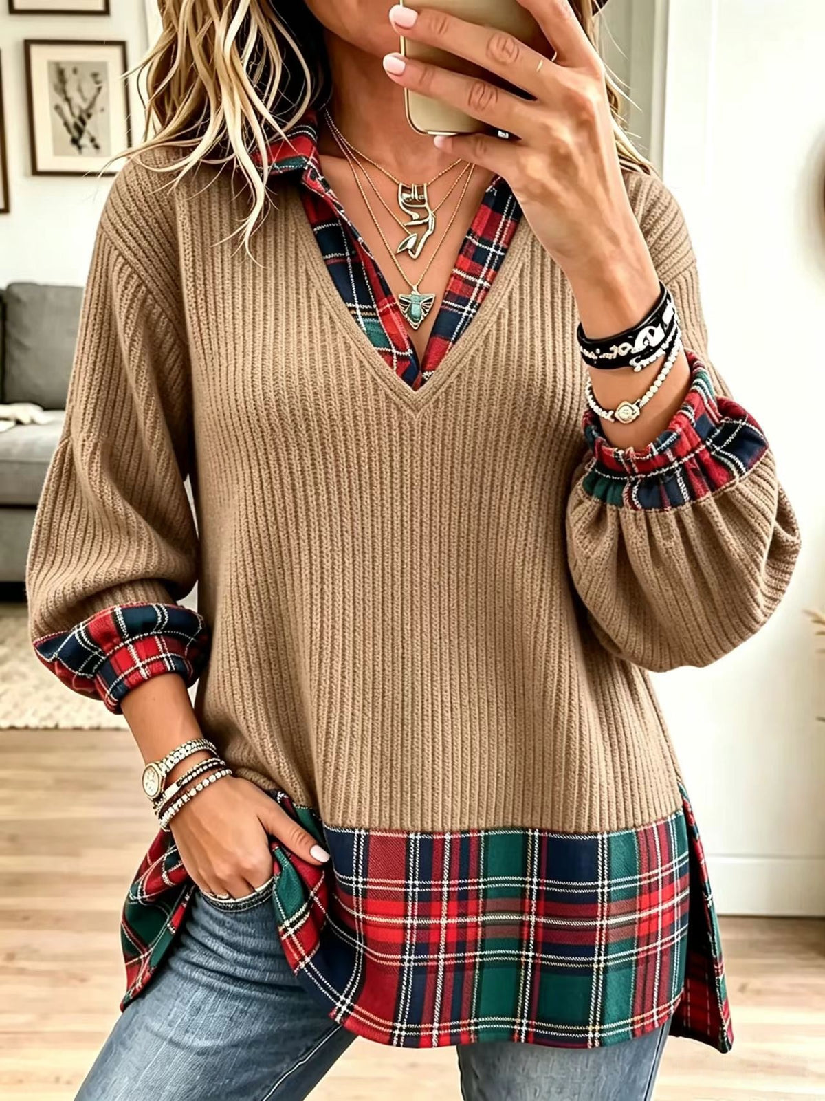 Christmas-themed Casual Plaid-paneled Ribbed Knit Top
