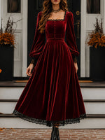 Vintage-style Exquisite Lace-trimmed Velvet Midi Dress