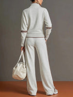 Casual Two-piece Set Featuring A Half-zip Cotton Sweatshirt And Pants With Color-block Piping.