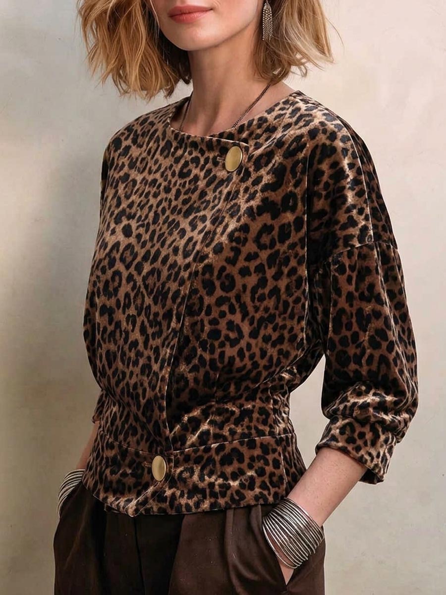 Women's Casual Loose-fit Leopard Print Velour Top With Round Neck And 3/4 Sleeves