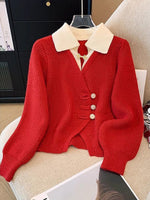 Elegant And Refined Knit Top With A Contrasting-color Collar And Traditional Chinese-style Button Closures (pankou)